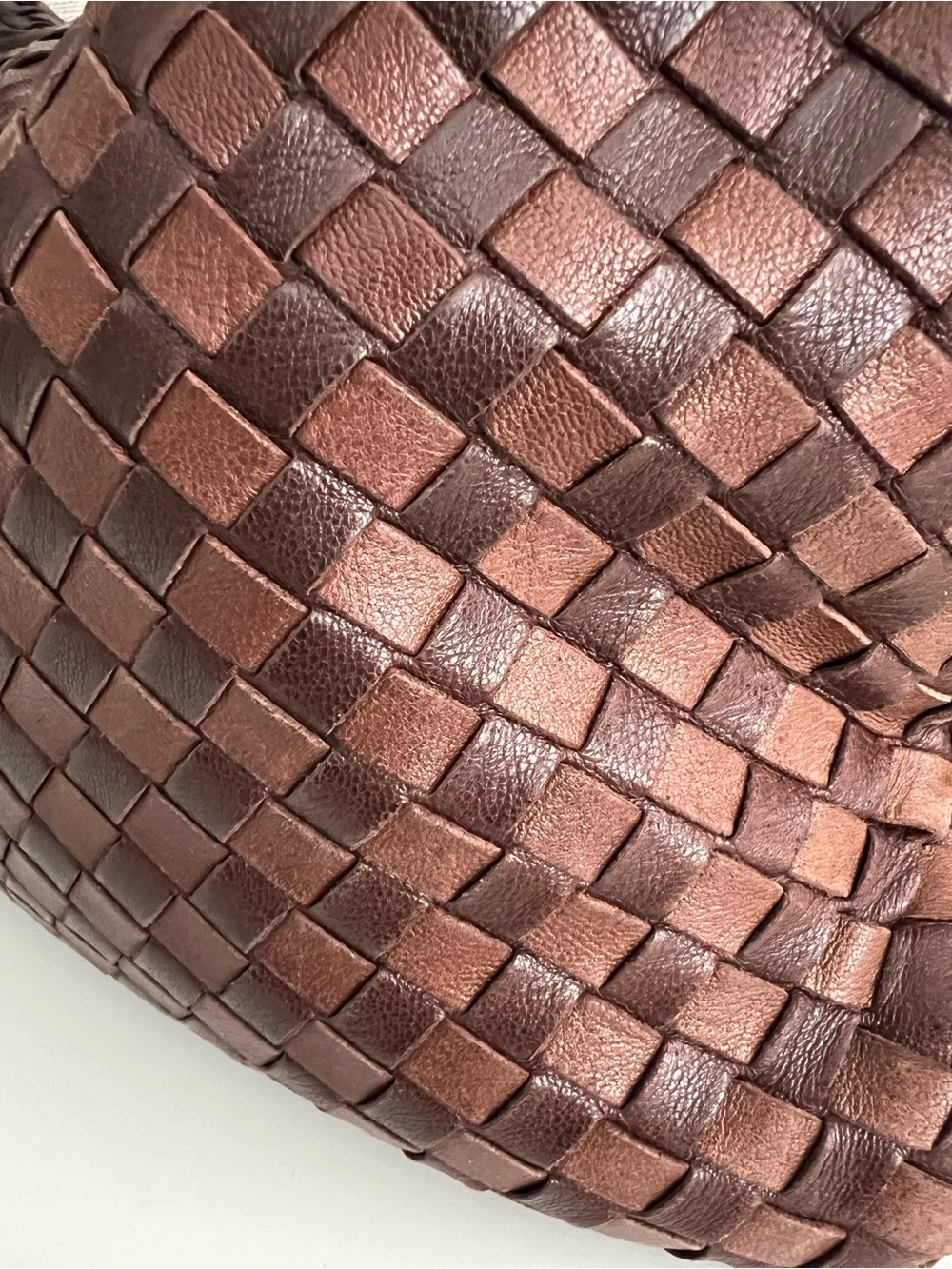 Authentic Bottega Venetta Intrecciato Shoulder Bag - Picture 2 of 11